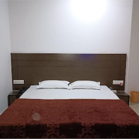 Supreme Guest House By Wb Inn Agra (Uttar Pradesh) Exterior foto