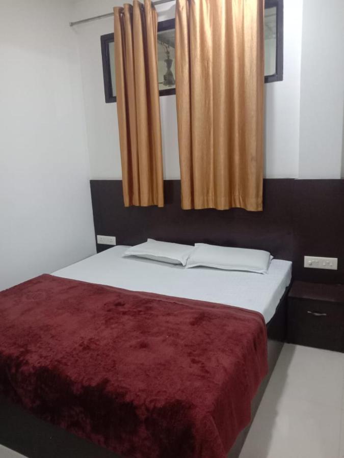 Supreme Guest House By Wb Inn Agra (Uttar Pradesh) Exterior foto