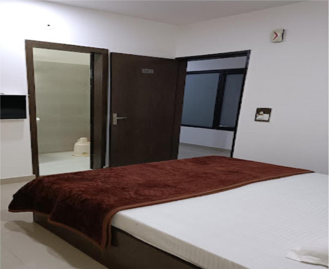 Supreme Guest House By Wb Inn Agra (Uttar Pradesh) Exterior foto